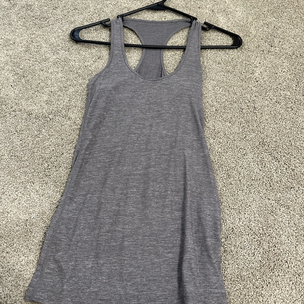 lululemon grey tank top